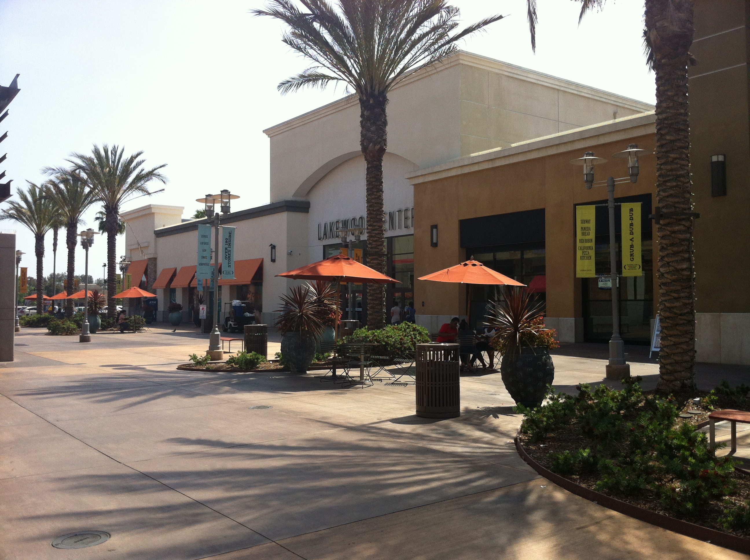Best Shopping Centers & Malls In Los Angeles - CBS Los Angeles