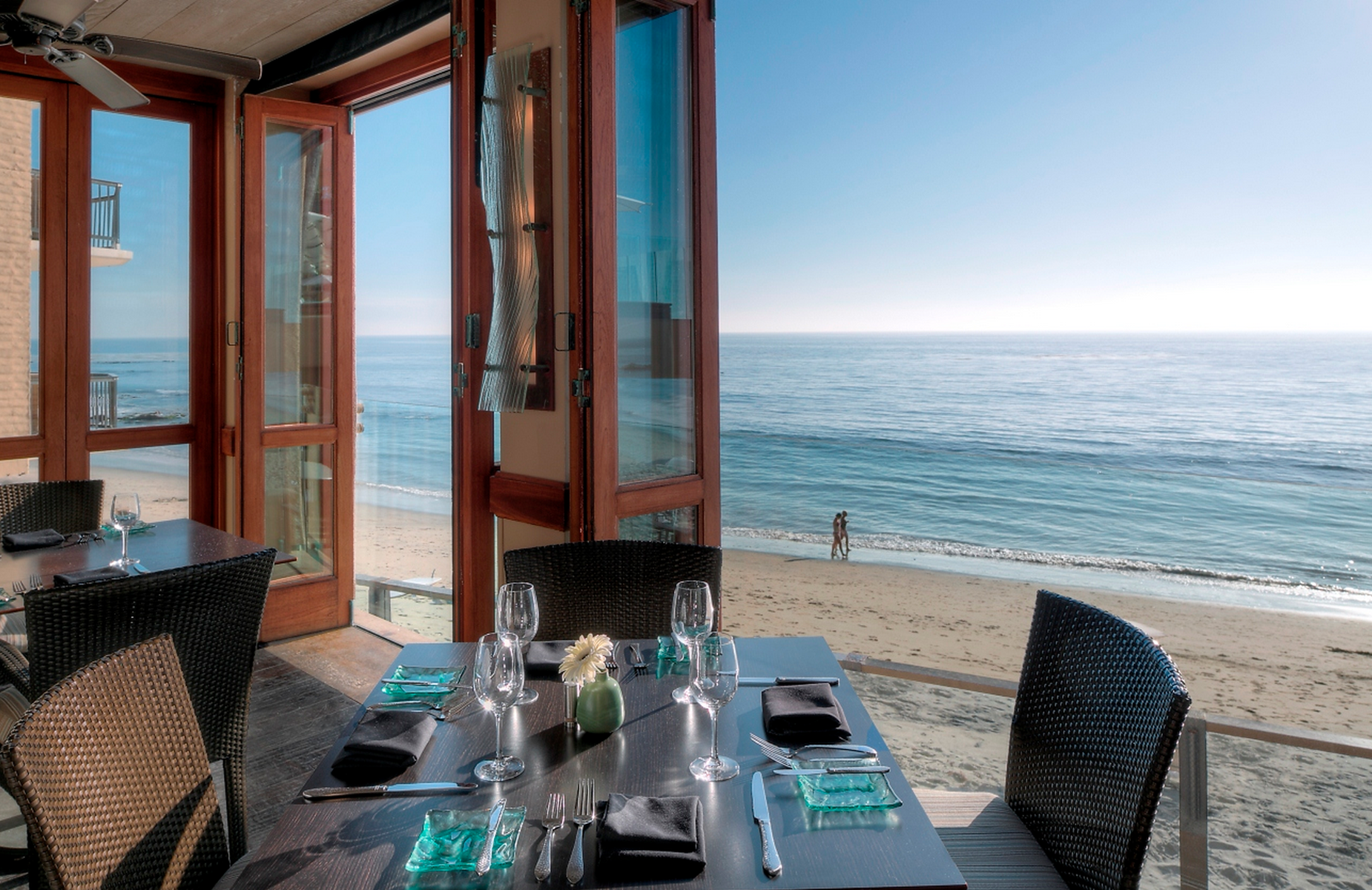 Best Beachfront Hotels In OC – CBS Los Angeles