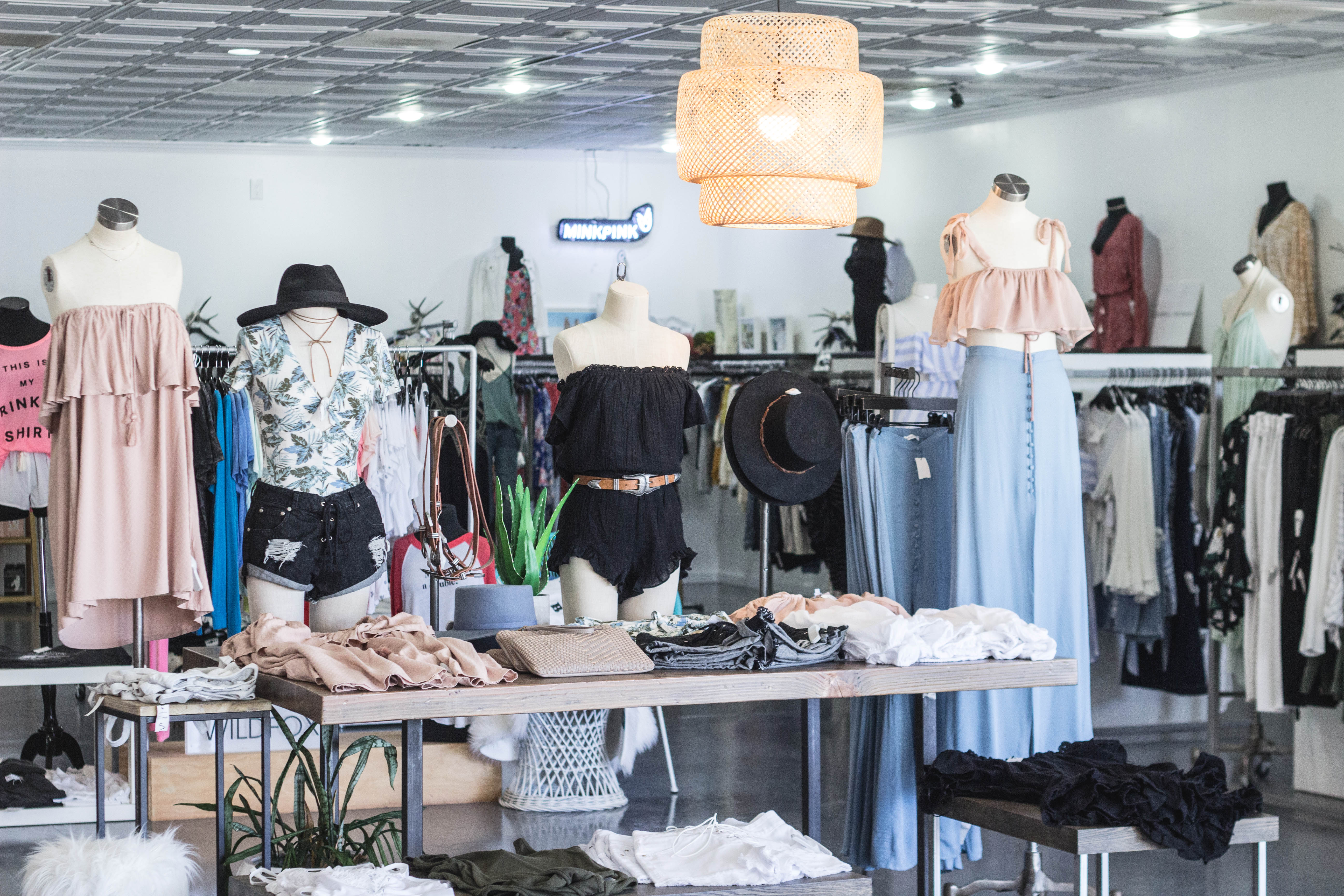 Best Boutiques For Women In Orange County - CBS Los Angeles