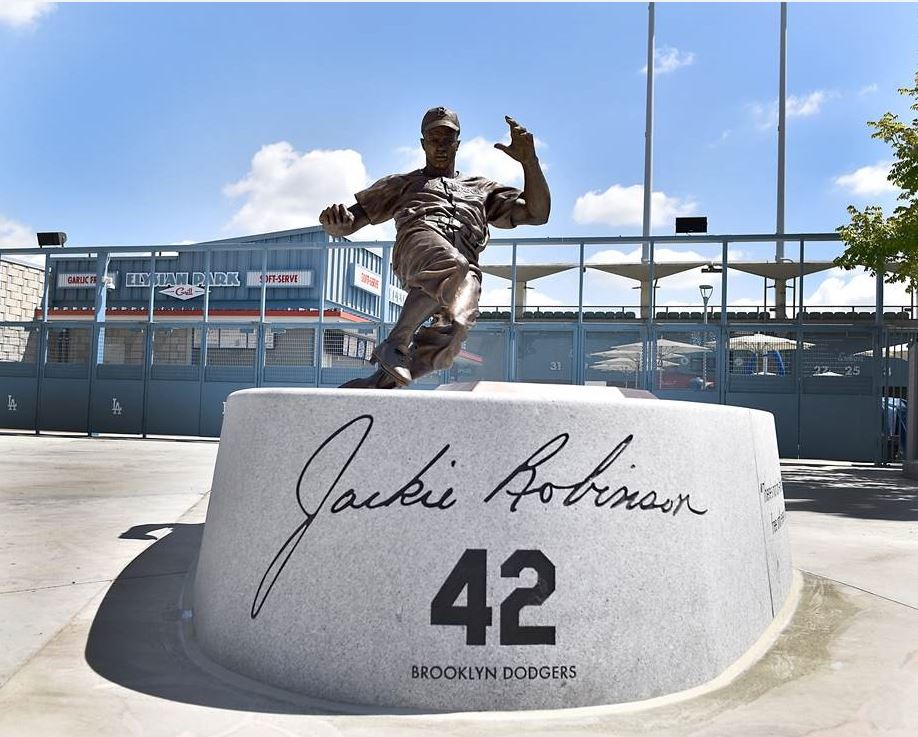 Jackie Robinson Statue Unveiled At Dodger Stadium CBS Los Angeles