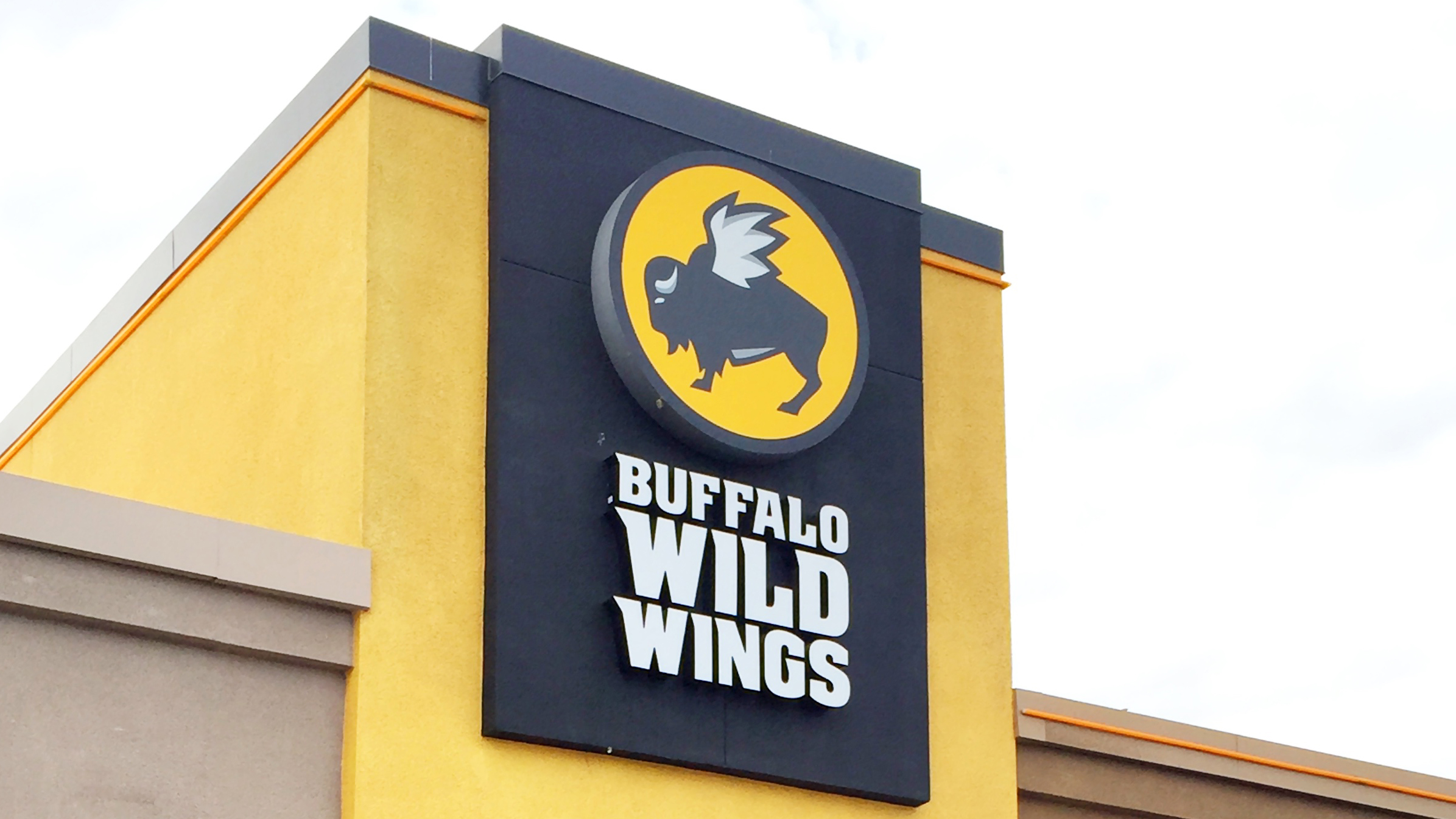 Arby’s Is Buying Buffalo Wild Wings, B-Dubs, – CBS Denver