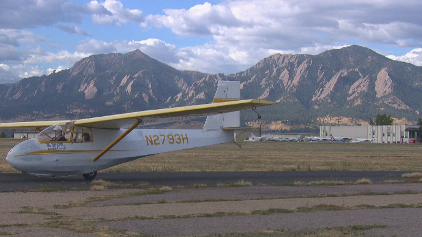 Colorado Skies Academy glider boulder