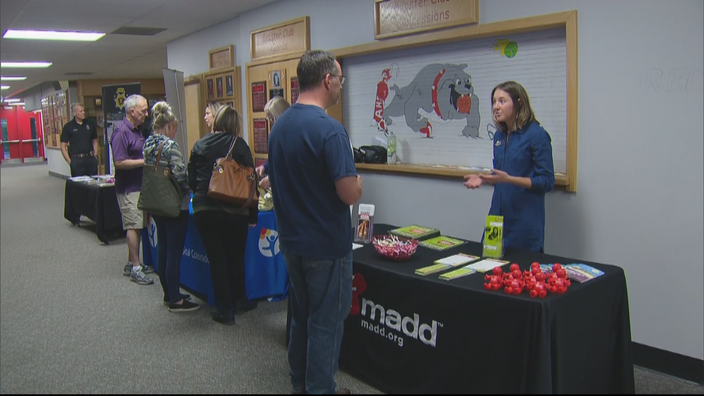 Arvada police hold a Parent Academy focused on teenage vaping. 