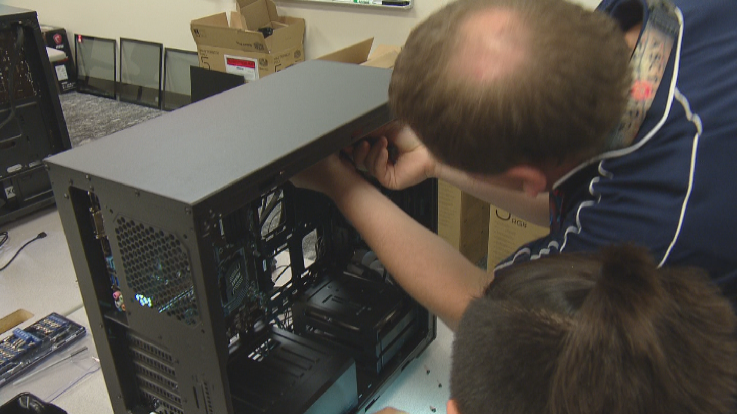 Students Build Computers For E-Sports Program At Pinnacle Charter School