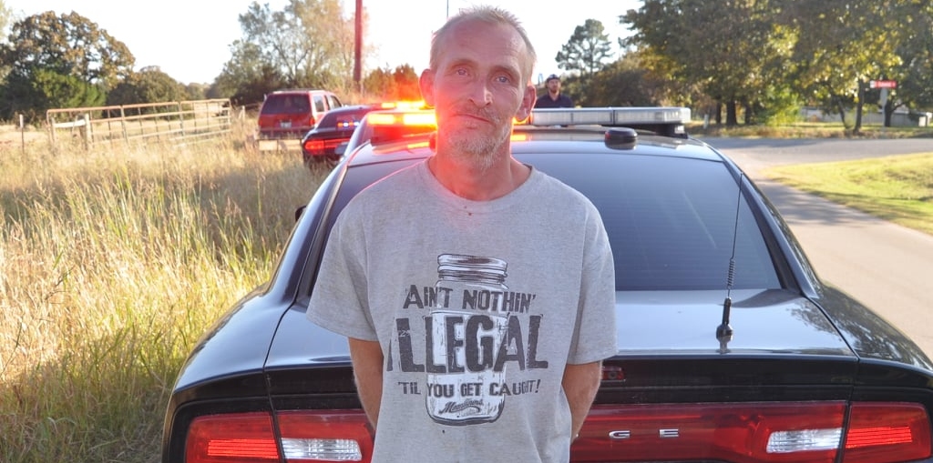 Deputies: Man Wearing ‘Ain’t Nothing Illegal ‘Til You Get Caught!’ Shirt Gets Caught