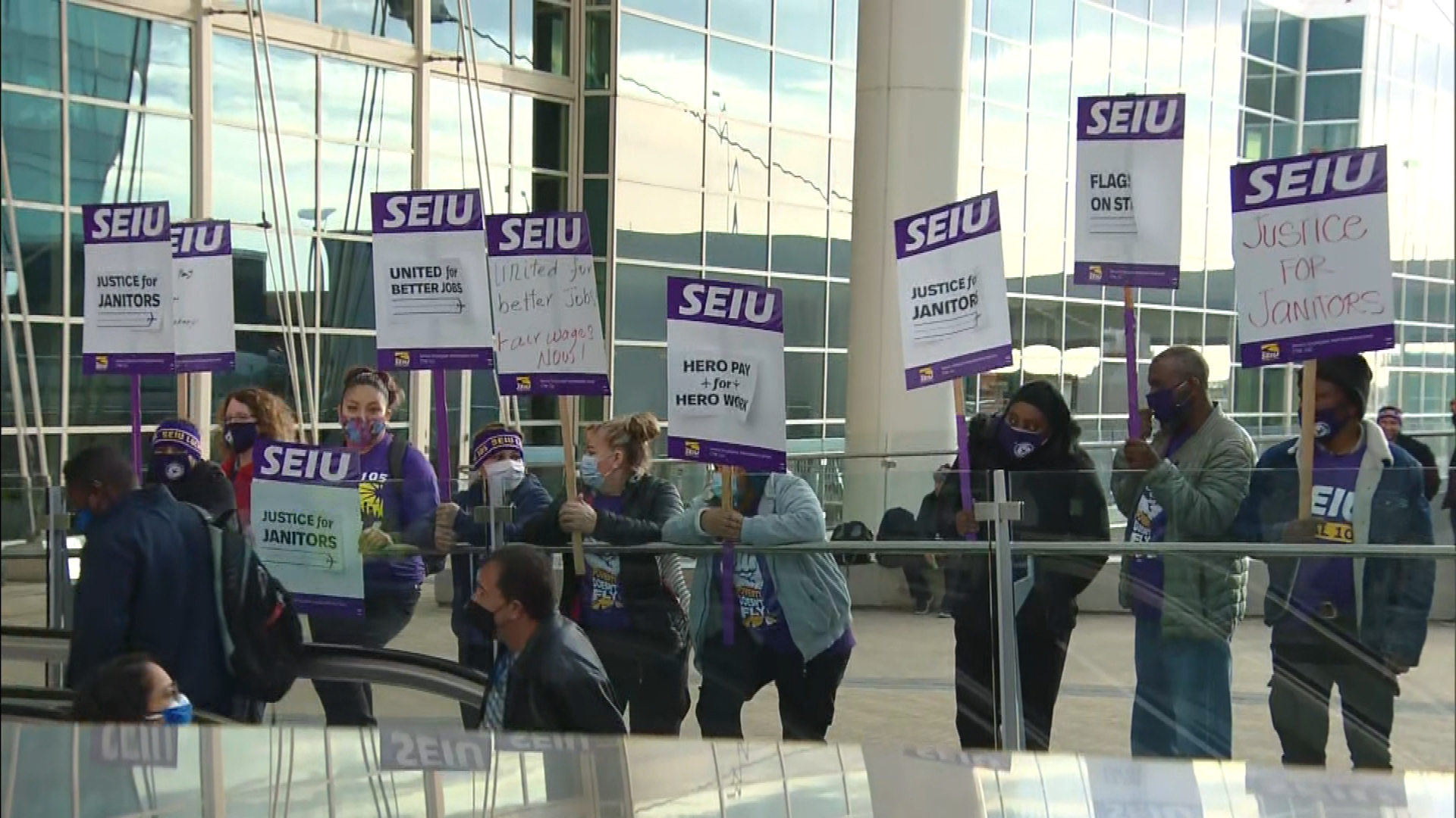 janitors strike at Denver International Airport