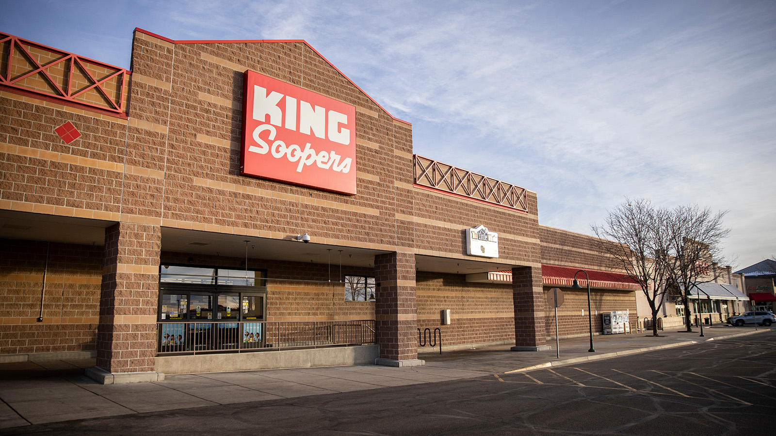 Union rejects “best, latest” offer from King Soopers;  Strike is imminent – CBS Denver